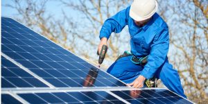Installation Maintenance Panneaux Solaires Photovoltaïques à Montravers